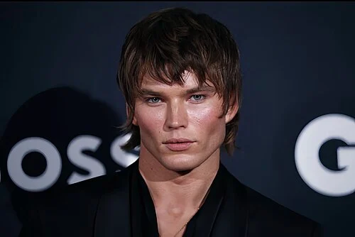 Jordan Barrett a un evento di GQ a Sydney nel 2022