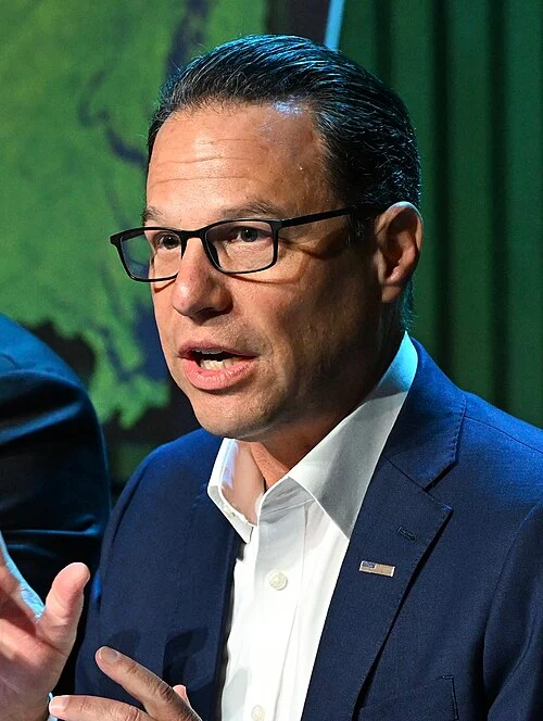 Josh Shapiro durante un’apparizione pubblica nel 2025