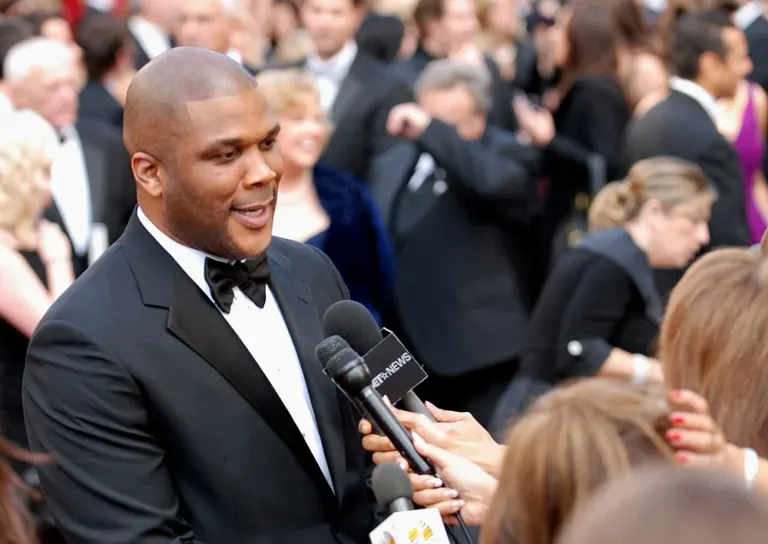 Tyler Perry parla con i giornalisti alla cerimonia degli Oscar del 2010