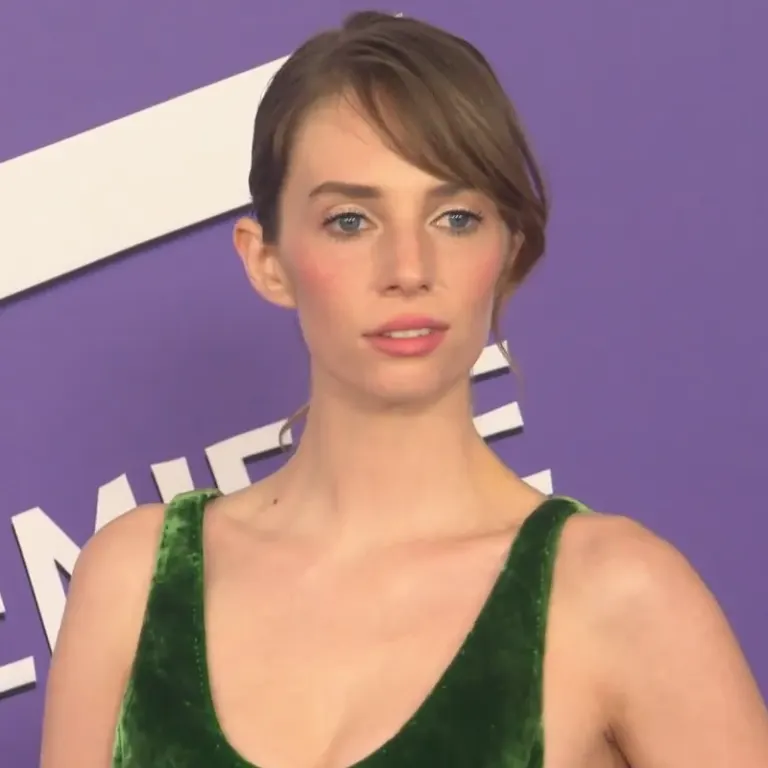 Maya Hawke alla prima mondiale di Inside Out 2 nel giugno 2024
