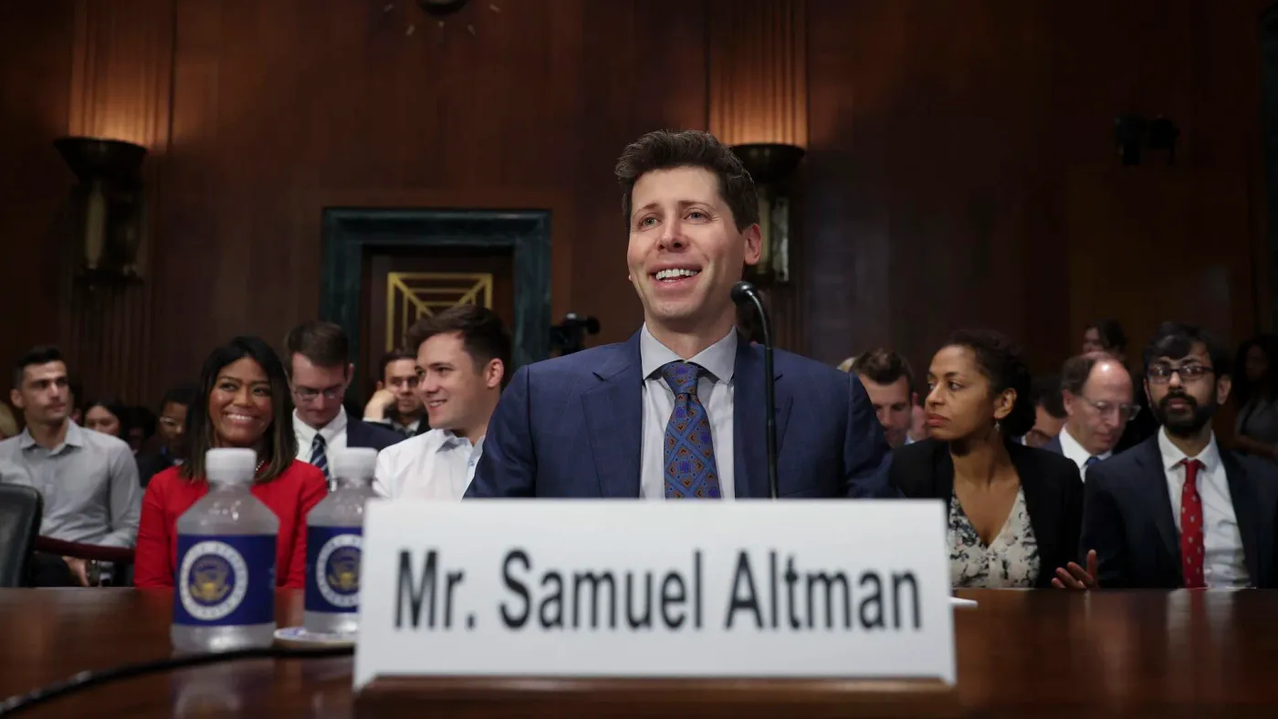sam altman signature style