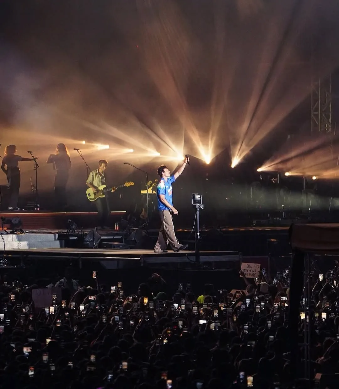 Shawn Mendes on stage