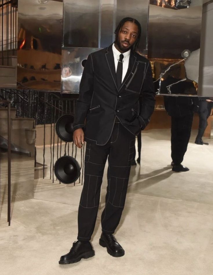 Brent Faiyaz suit outfit Brent Faiyaz suit outfit