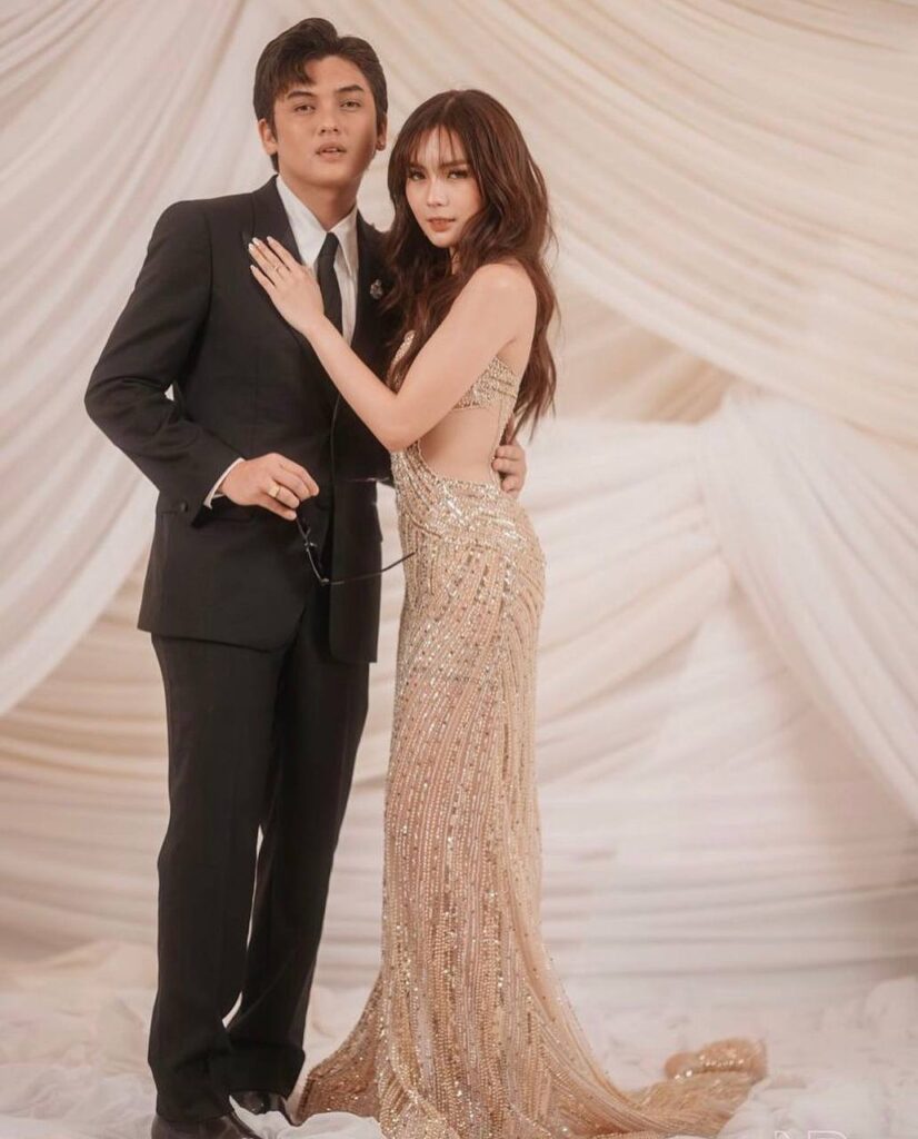 Seth Fedelin suit outfit Seth Fedelin suit outfit
