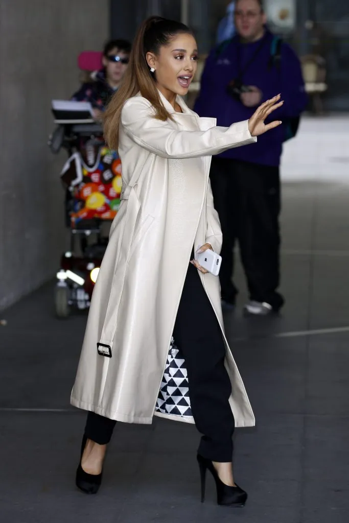 Ariana Grande casual outfit Ariana Grande casual outfit