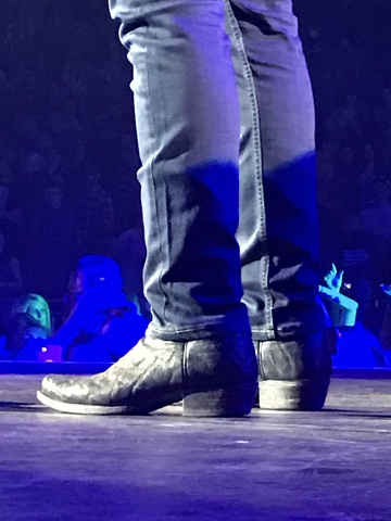 Luke Bryan Height? How Tall is Luke Bryan in Feet?